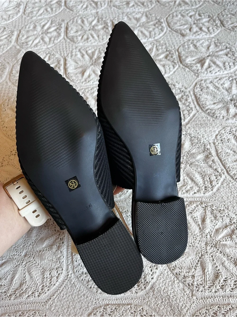 NWT CCOCCI pointed toe flats bow sandals serenity 5.5 textured dainty coquette